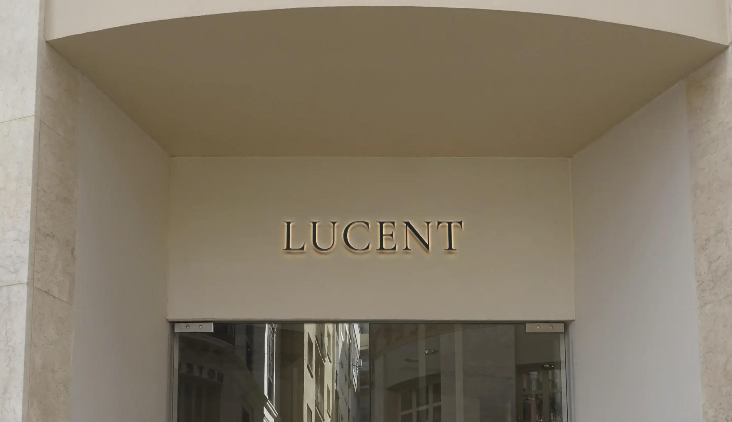 Lucent fullscreen 2